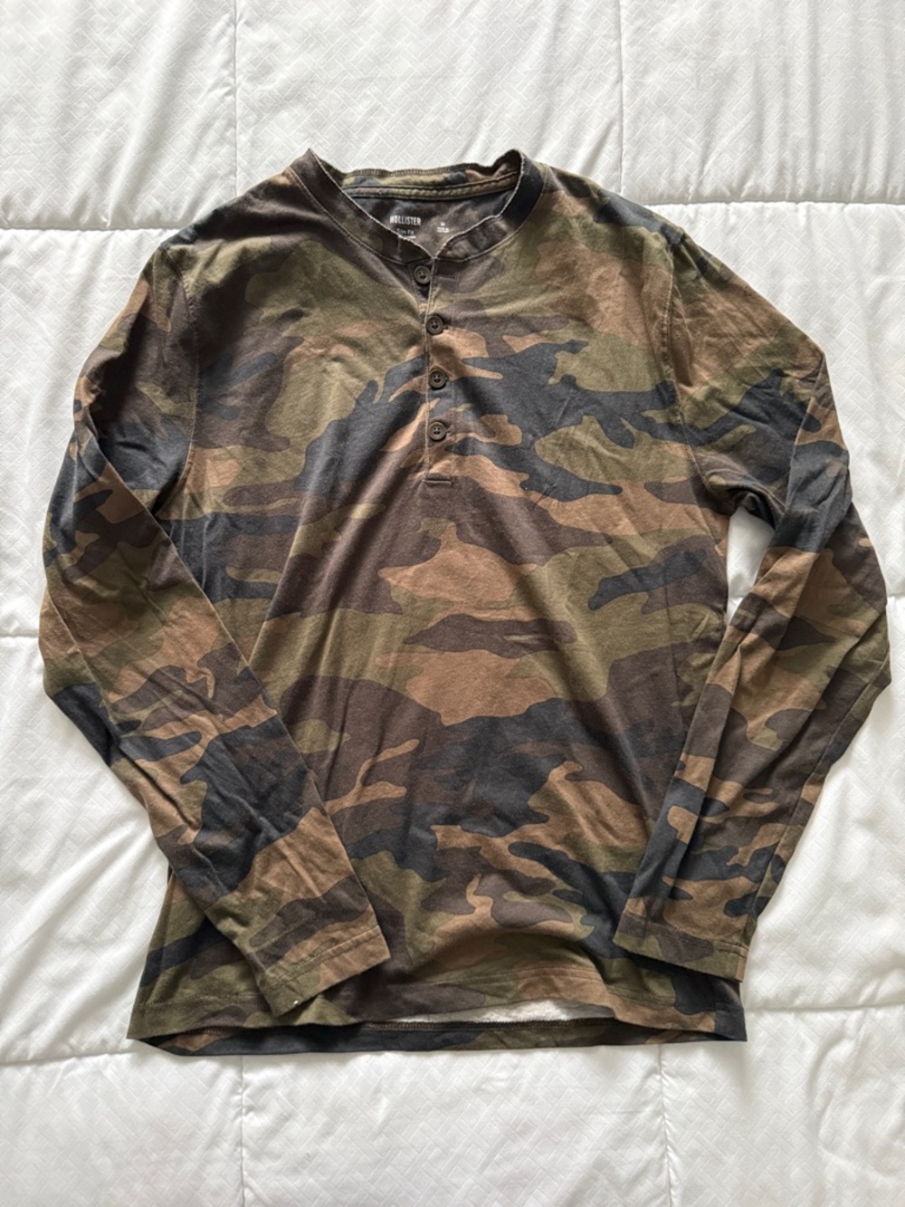 Hollister Camouflage Henley Long-Sleeve Shirt - Men's Camo